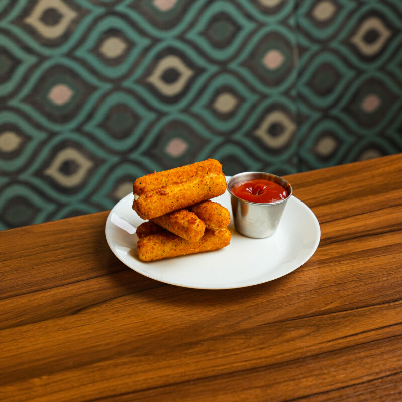 Mozzarella Sticks - 6 pcs